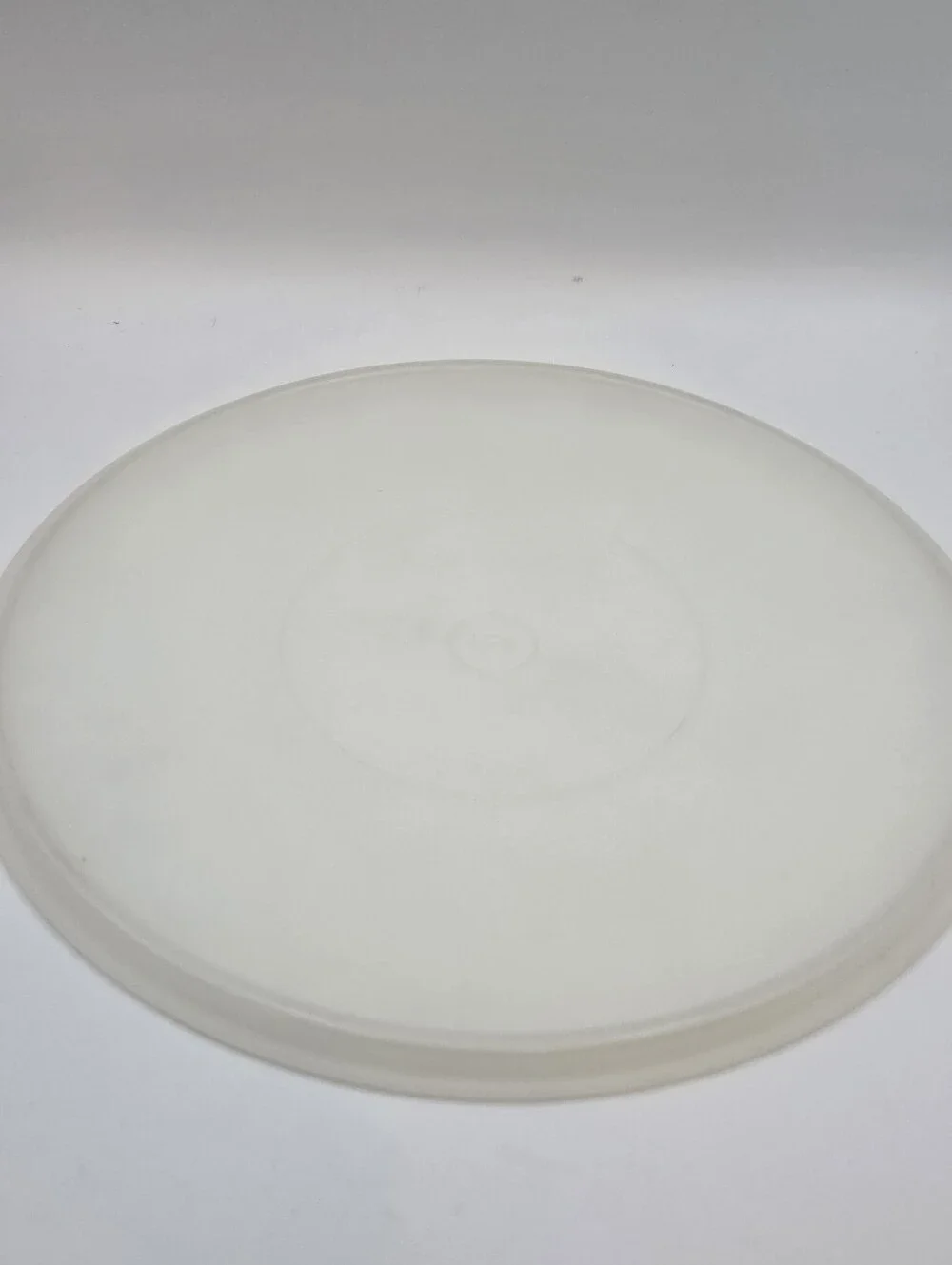 Tupperware vintage carry